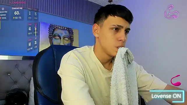 XXX chat uživo modela Ethanx18_