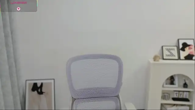 Lynne-1's Live XXX Chat