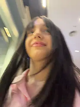 XXX chat uživo modela Lilonok