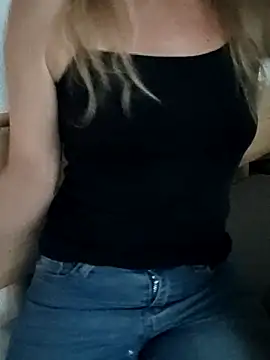 XXX chat uživo modela naturliebe