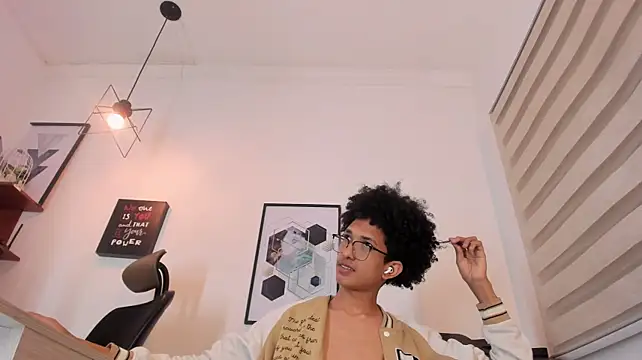 Cj_davis_ live XXX chat