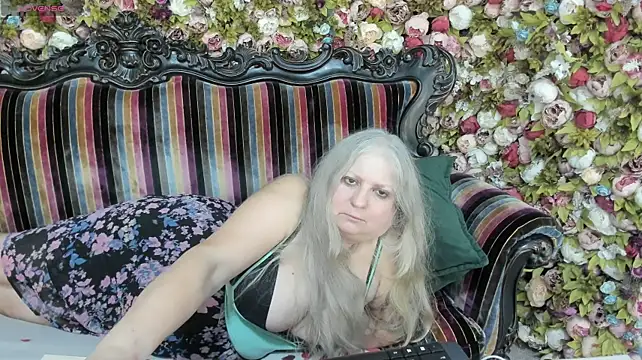 XXX chat uživo modela mariabelladonna