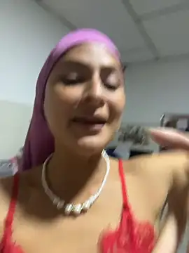 XXX chat uživo modela aisha_k