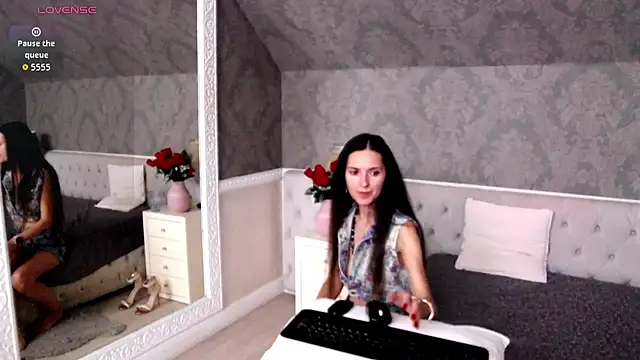 XXX chat uživo modela DaianaKelley