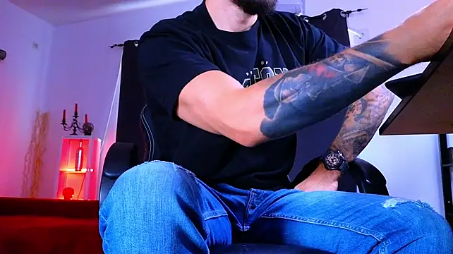MightyAaron66 라이브 XXX 채팅