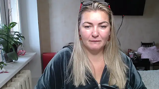 NikaSkylink Chat XXX in diretta