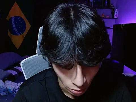 XXX chat uživo modela AvenaBoy