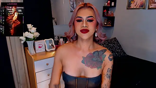 StellaStrong30's Live XXX Chat