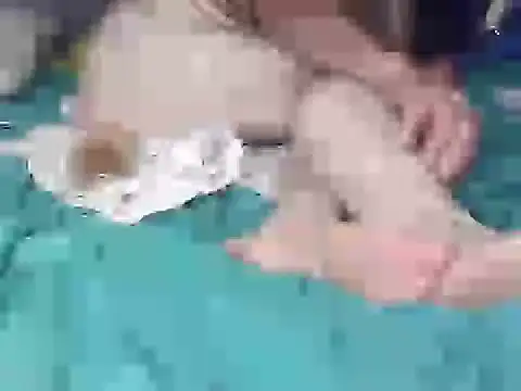 XXX chat uživo modela k-dong