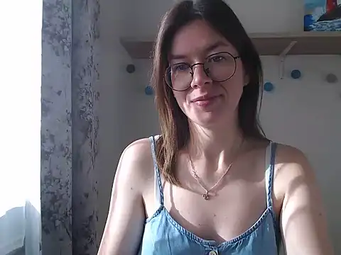 XXX chat uživo modela ElaraHart