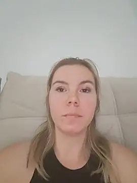 Eva88x live XXX chat
