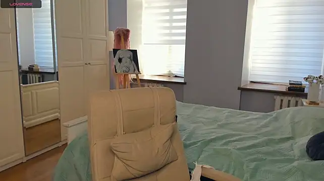 LavenderMitten's Live XXX Chat