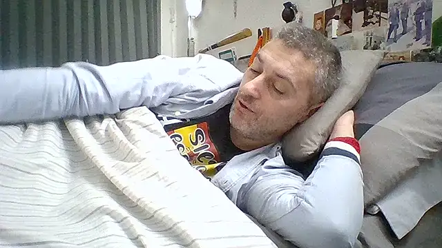 jorge6869 Adlı Modelin Canlı XXX Sohbeti
