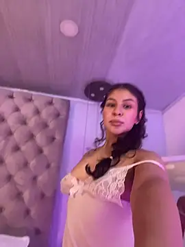 XXX chat uživo modela danika__x