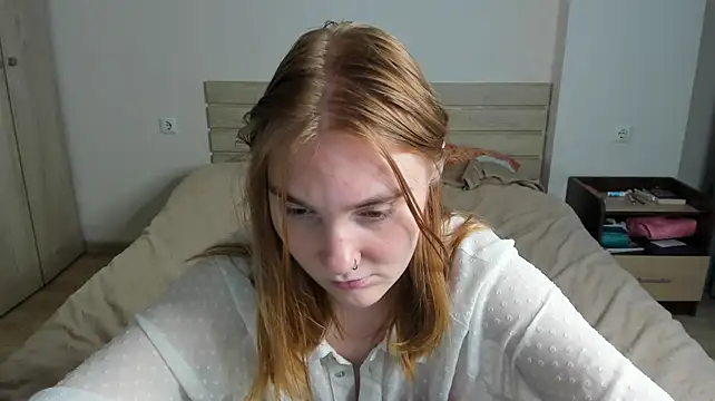 ReddHotPipper Adlı Modelin Canlı XXX Sohbeti