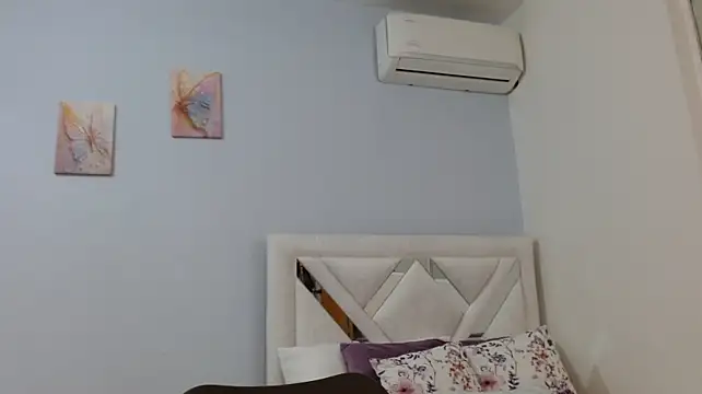 kylieBensoon Chat XXX live