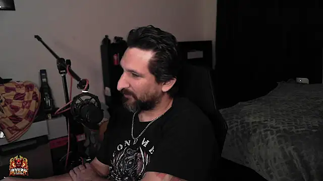 DevilPup75_'s Live XXX Chat