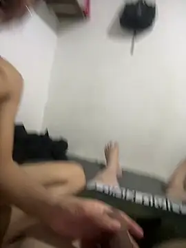XXX chat uživo modela Ruxxxo18