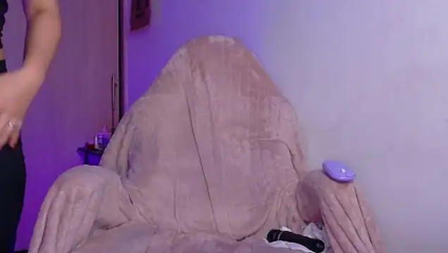 XXX chat uživo modela DIVINANGELA
