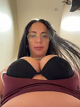 Bunny_Lush élő XXX-chatje