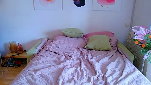 Chat +18 de Ariana_Petite ao vivo
