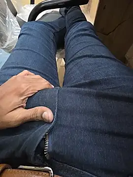 Chat +18 de Pink_Mushroom_ ao vivo