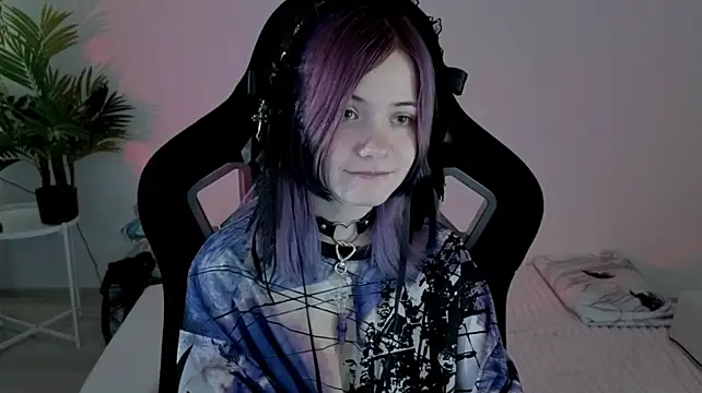 Hikkacat Chat XXX live