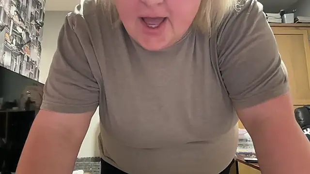 XXX chat uživo modela StainedLung