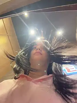 XXX chat uživo modela Lilonok