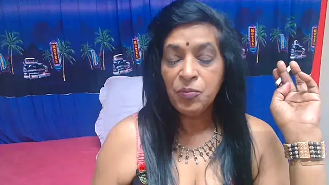 XXX chat uživo modela INDIANFUSION