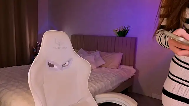 moon_sannyy's Live XXX Chat