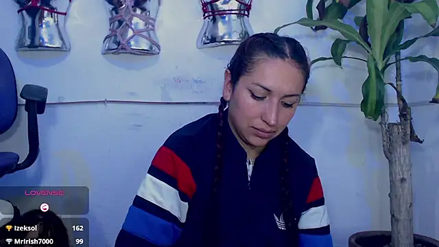XXX chat uživo modela LucyStrike_