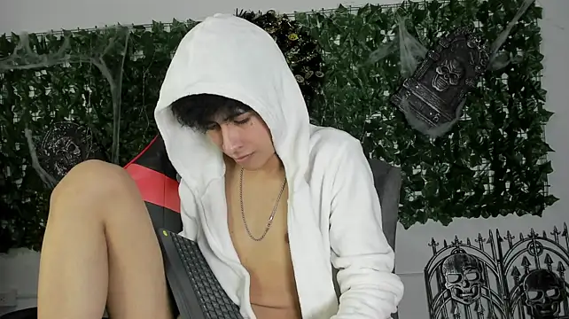 JulianGalan – Naživo XXX chat