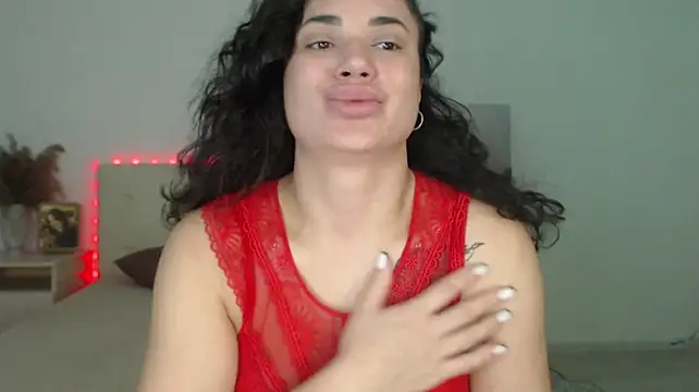 Chat XXX en directo de RoxannePure