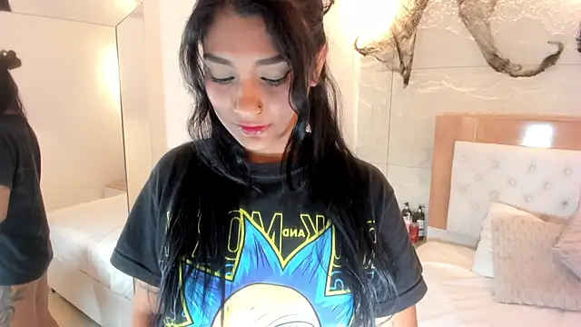 Chat XXX en directo de NINAMARTINS