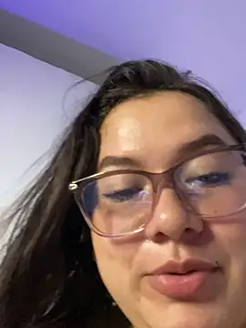 Онлайн чат XXX kiara_moon18