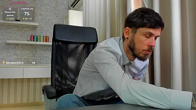 Živý XXX chat JonahShaw
