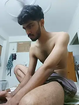 Nikhil6979 Adlı Modelin Canlı XXX Sohbeti