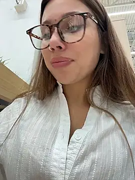 Jucie_Boomn Live XXX chat