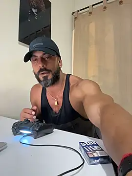 romeolovedark Chat XXX live