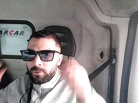 alieno_napoletano 现场XXX聊天