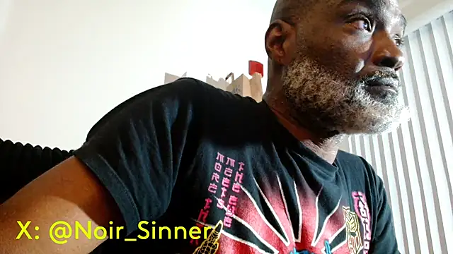 แชท XXX สดของ sinnernoir