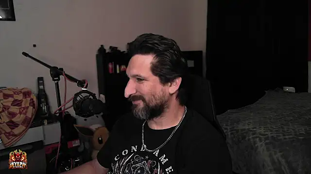 DevilPup75_ Live XXX-chat