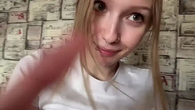 BivalentFalloff's Live XXX Chat