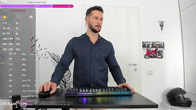 ZackFraser élő XXX-chatje