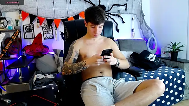 ThomasEdisonn – Naživo XXX chat