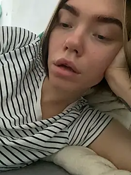 Lisaaa_Alisa Chat XXX in diretta