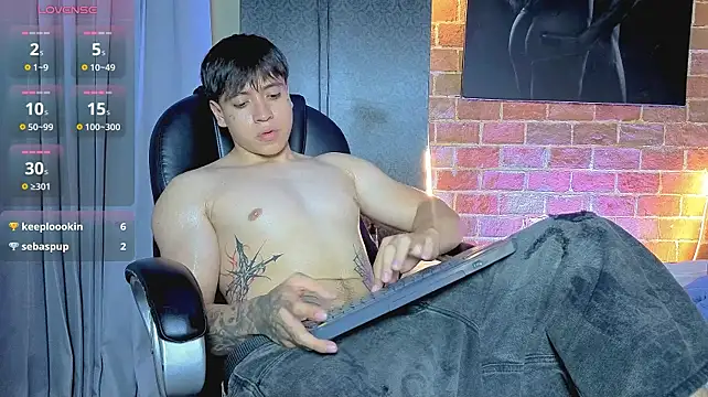 RomanKanne1 élő XXX-chatje