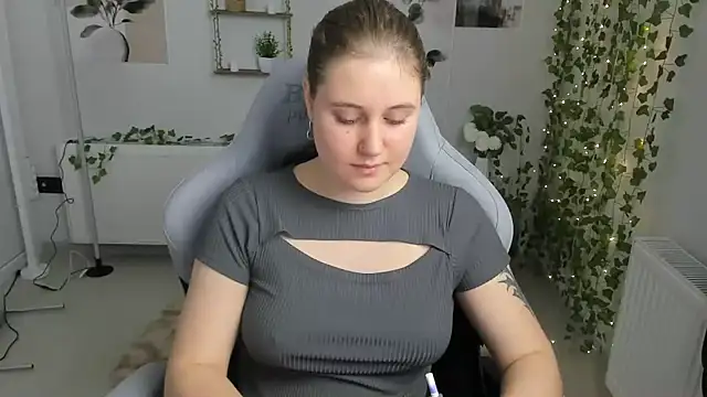 ViolaSecret live XXX chat