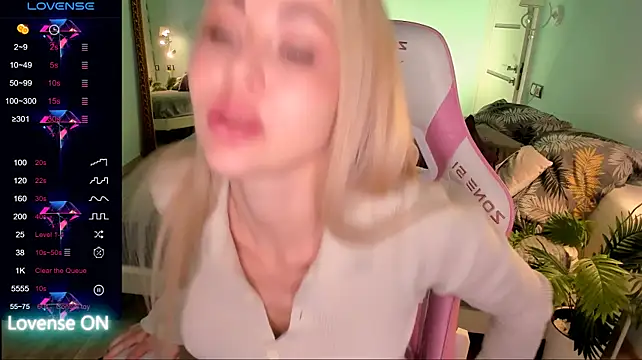 แชท XXX สดของ AdeleRoberts
